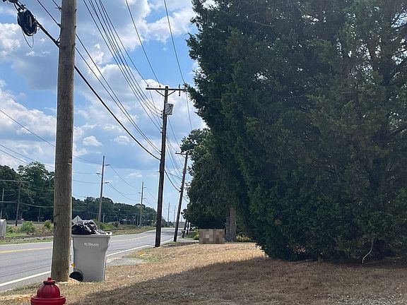 5th image of 2450 S West Blvd
