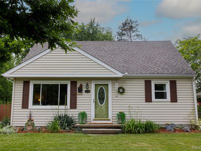 1118 Pine St, Grand Ledge, MI, 48837