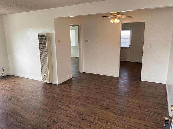 2nd image of 2308.5 Chatsworth Blvd #0