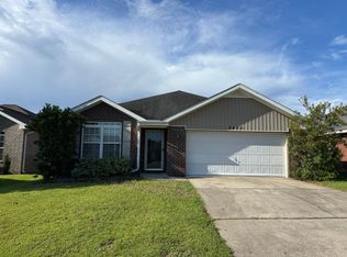 2423 Flintstone Dr, Cantonment, FL 32533