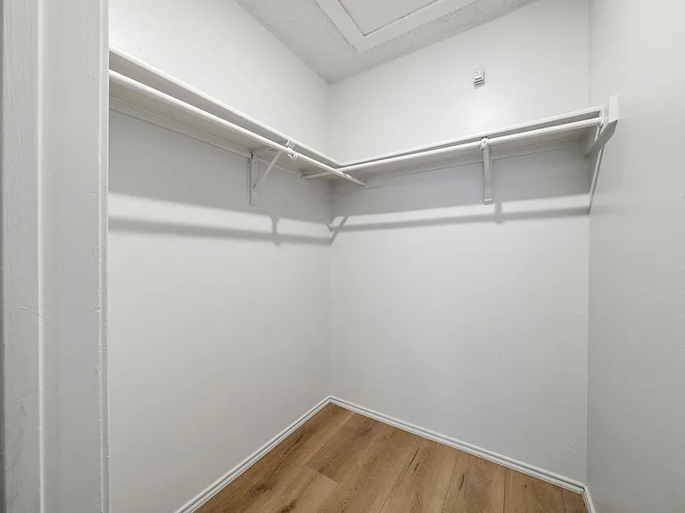 5250 Gawain Dr #5250 — Photo 9