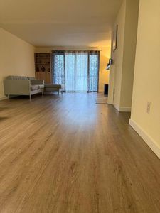 611 SW 5th Ct APT A202, Renton, WA, 98057