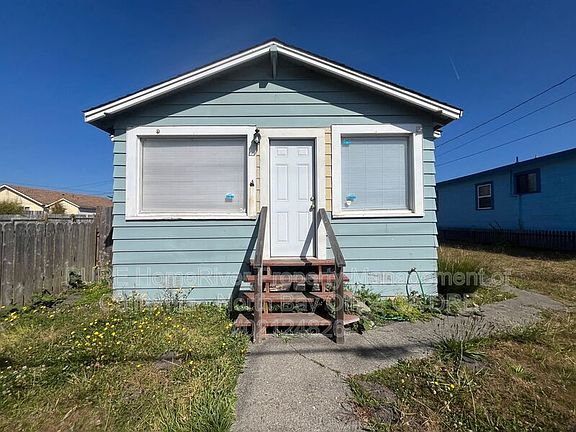 2nd image of 744 Stewart St