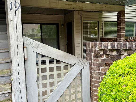 2nd image of 3609 Juneau Rd APT B19