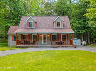 155 Longfellow Cir, Albrightsville, PA 18210