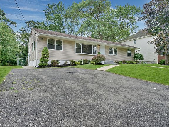 2nd image of 5 Poplar St