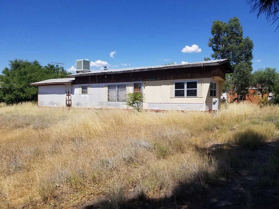 1st image of 3269 E Robin Ln