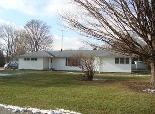 102 N Zabeth St, La Crosse, IN 46348