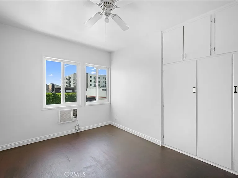 6634 Lankershim Blvd #C — Photo 11