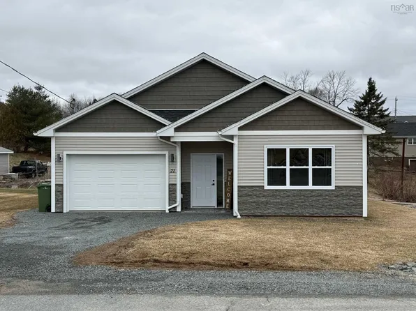 21 Ridge Ave, Stewiacke, NS B0N 2J0