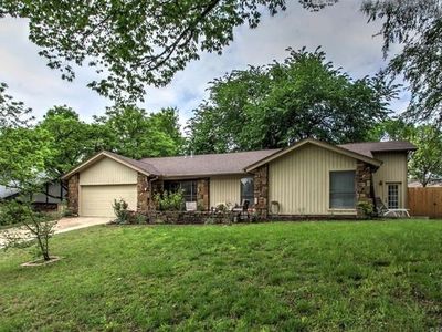 4215 E 85th St S, Tulsa, OK, 74137