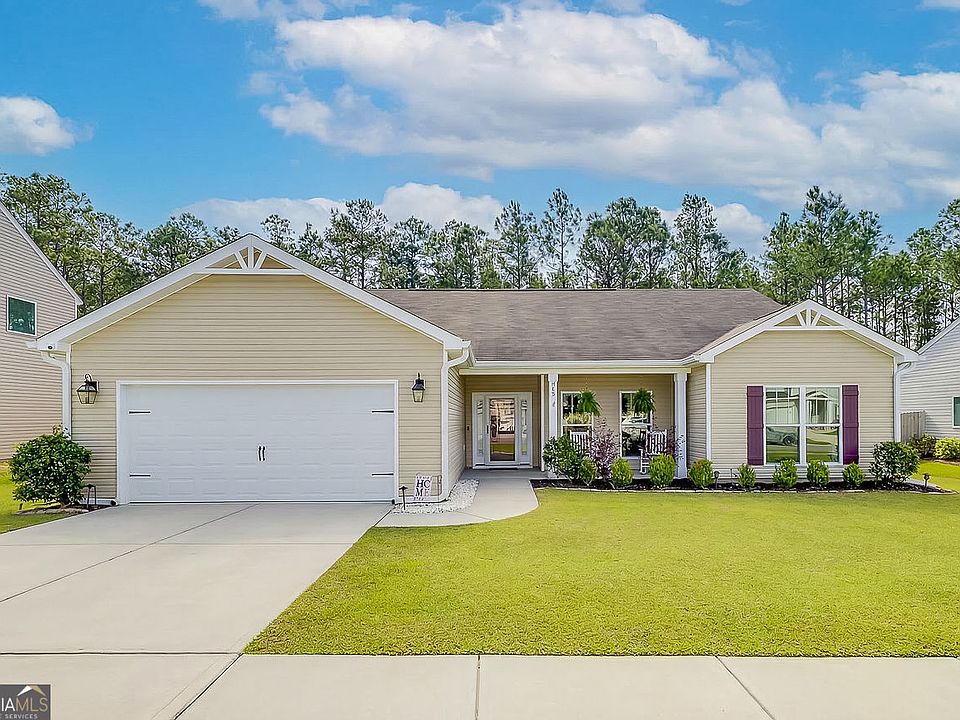 1st image of 221 Timberlake Dr