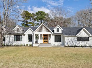 969 Lakeview Dr, Mount Pleasant, SC 29464