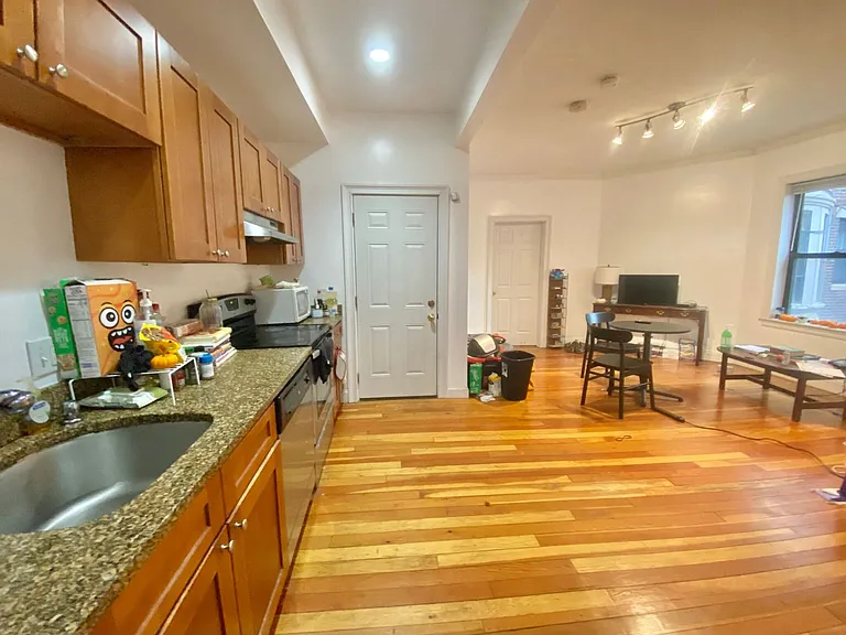 245 Harvard Ave #2 — Photo 7