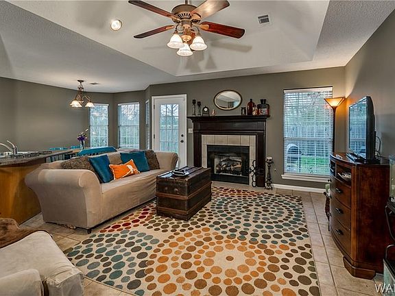 5th image of 11412 Saint James Ct