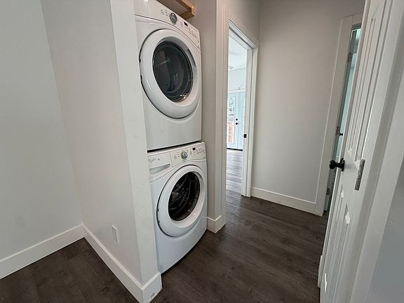3rd image of 4434 San Juan Ave