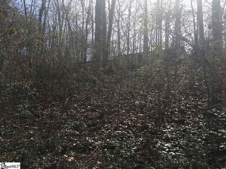 2nd image of 2120 Deloach Dr