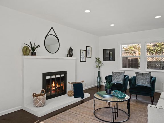 4th image of 611 Novak Dr