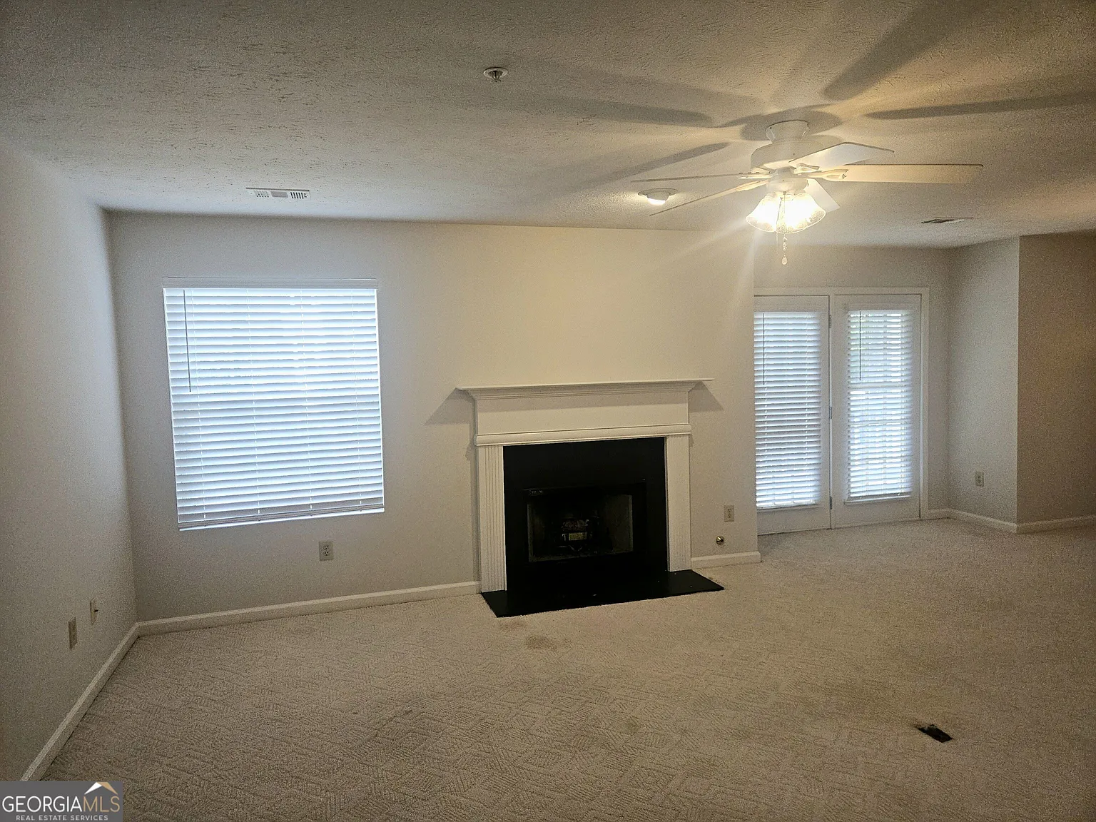 1391 Keys Crossing Dr NE — Photo 2