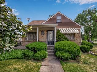 140 Farmingdale Rd, Cheektowaga, NY 14225