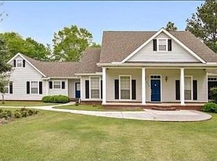 928 Country Ln, Axis, AL 36505