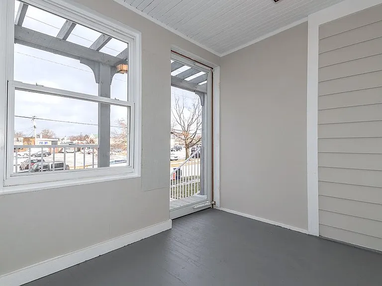 17011 Albers Ave #1 — Photo 16