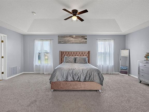 5th image of 77 ROLLINS LANE