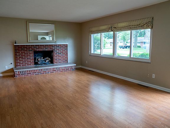 5th image of 1025 Donson Dr