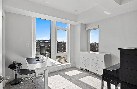 5th image of 262 Monsignor Obrien Hwy APT 705