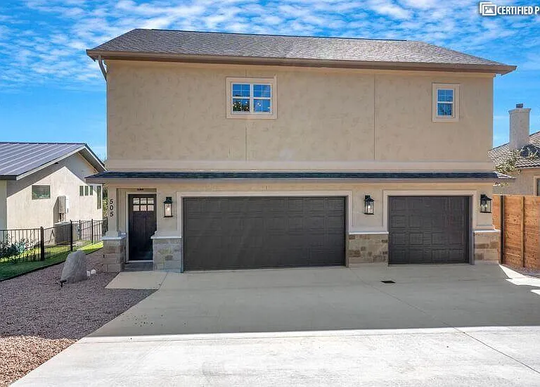 505 Heron Dr — Photo 1