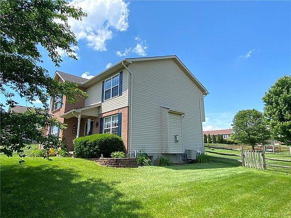 2nd image of 4668 Oakview Ct