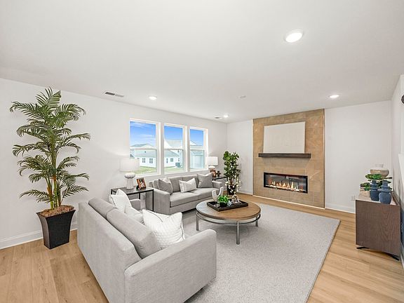 4th image of 109 W Cassa Way