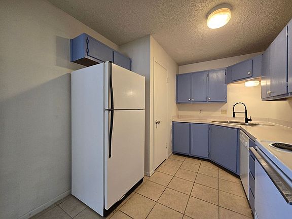 5th image of 3101 Honeysuckle Cir #A/b