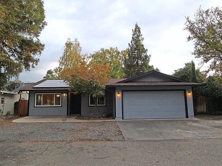 1st image of 638 Eucalyptus Ave