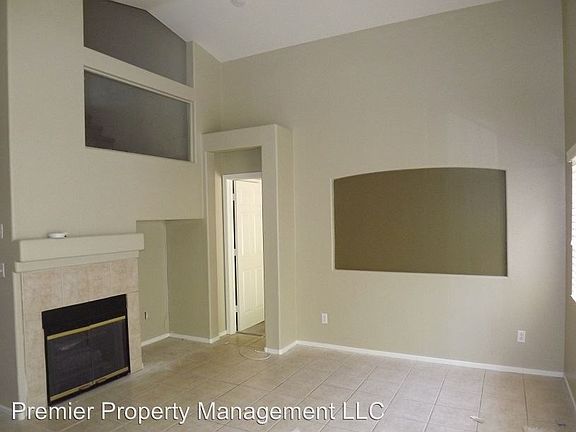 3rd image of 3181 Dancing Hills Ave