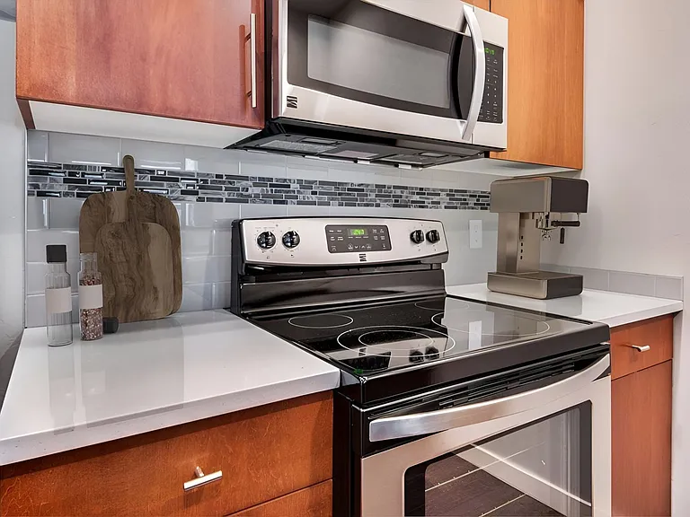 Eagle River Apartments — Photo 14