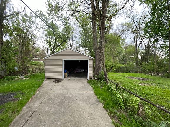 4th image of 14382 Dolphin St