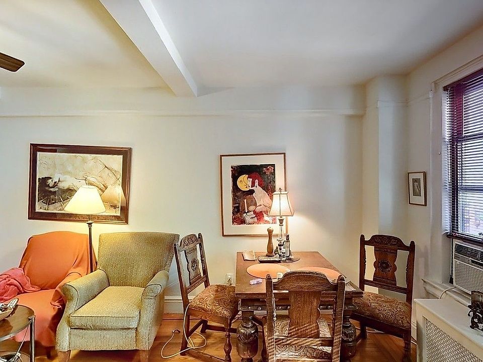1st image of 50 W 72nd St APT 701