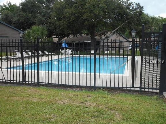 2nd image of 2831 Shannon Oak Ct