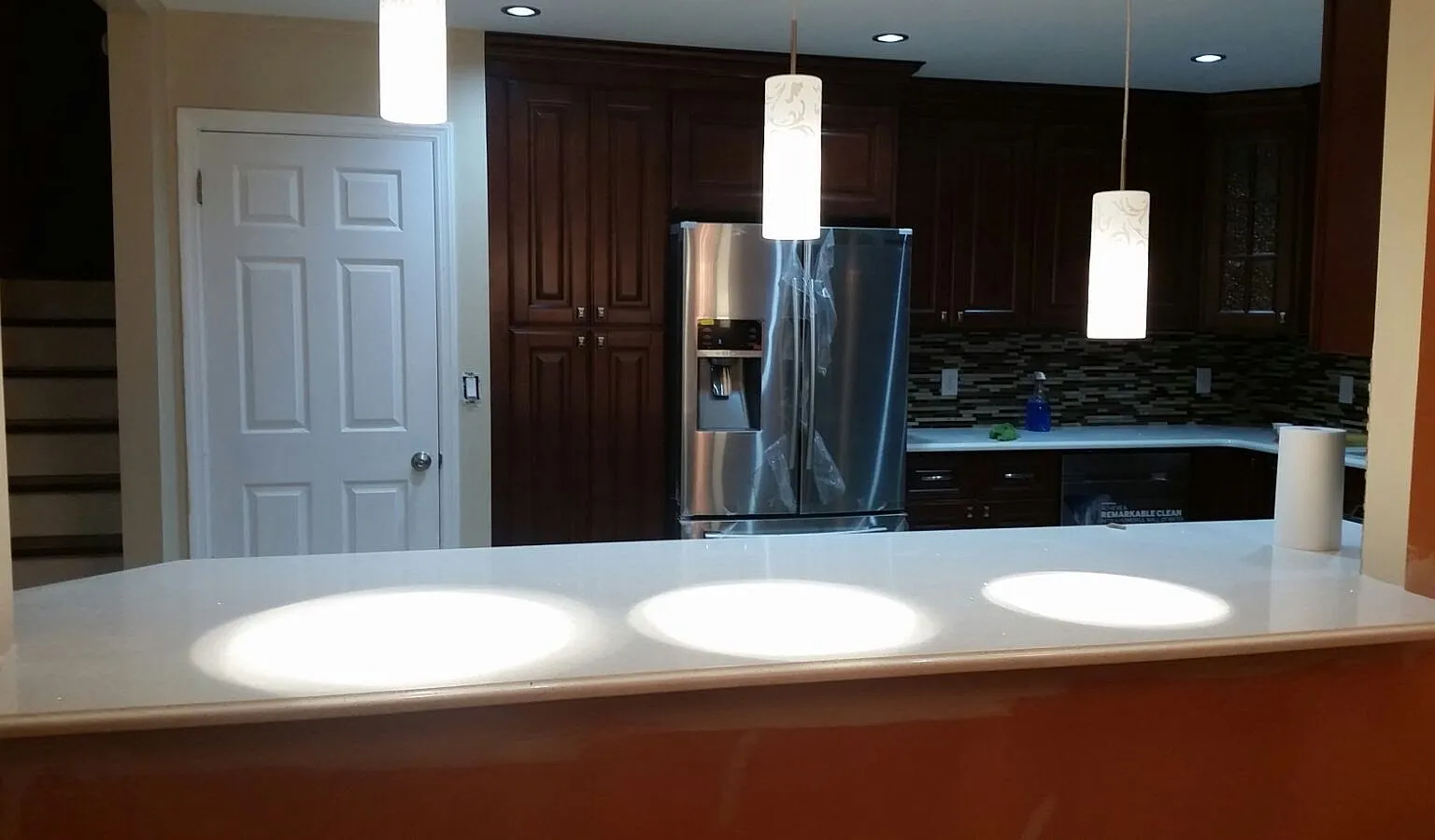3 bed, 2.5 bath, 2100 sqft, $5,000 — Photo 3