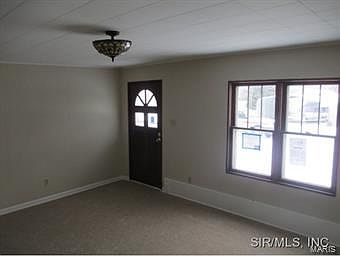 2nd image of 104 English St