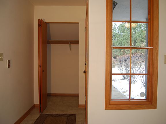 4th image of 18375 Brookfield Lake Dr