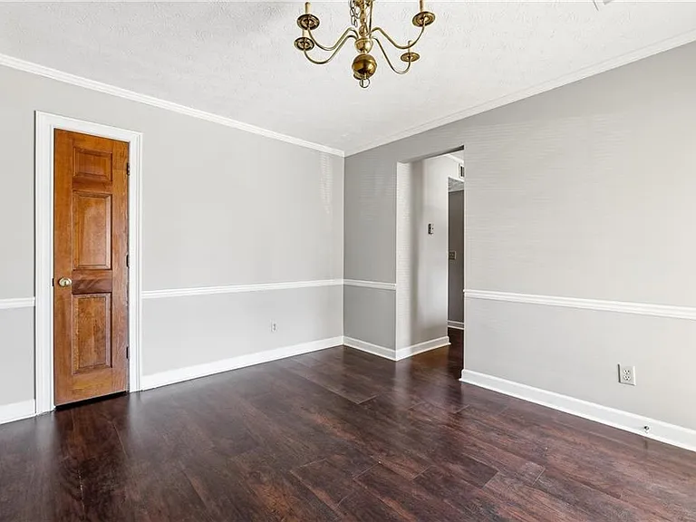 6148 Winfield Ct — Photo 12