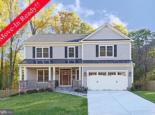 6607 Placid St, Falls Church, VA 22043