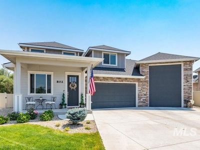802 N Garnet Creek Ave, Star, ID, 83669