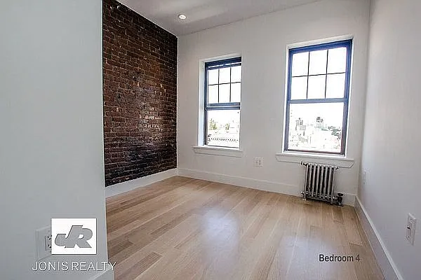 Rented by Jonis Realty | media 1