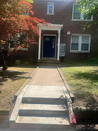 205 Adams St NE #3 Photo 1