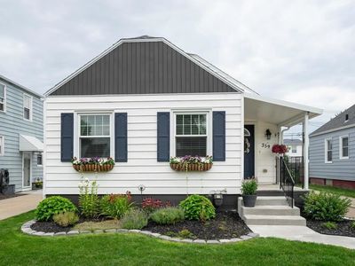 359 Tremont Ave, Kenmore, NY, 14217