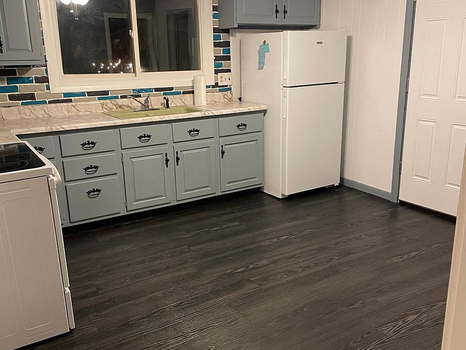 1st image of 8 Baker St Floor 2