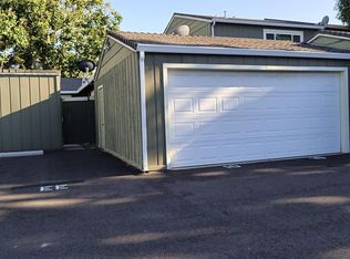 455 Peerless Way APT 10, Tracy, CA 95376